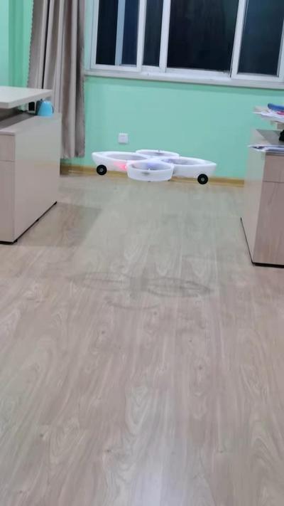 太阳能水陆空三栖无人机