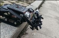 基于32单片机控制的自动犁地机器人