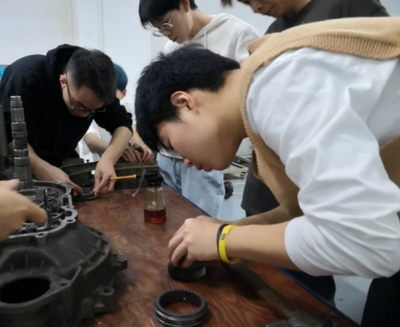 汽车构造(底盘)拆装集中实训