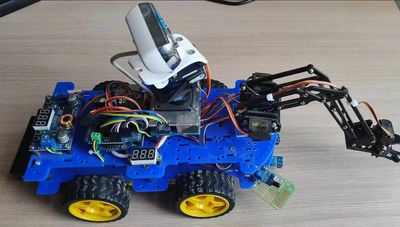 基于“STM32” 光电智能清障车