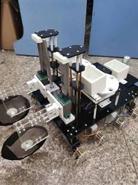 基于单片机控制的绿地恢复车